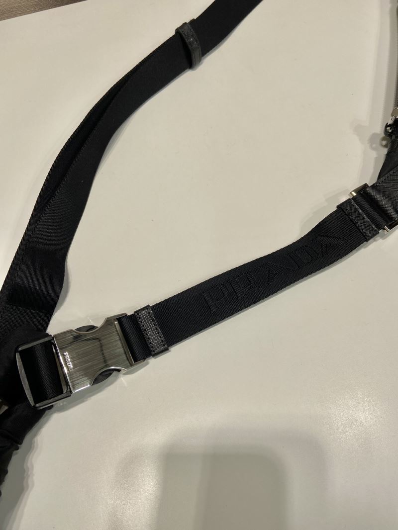 Pra*a waist chest packs